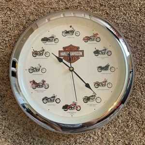 2002 Harley Davidson clock